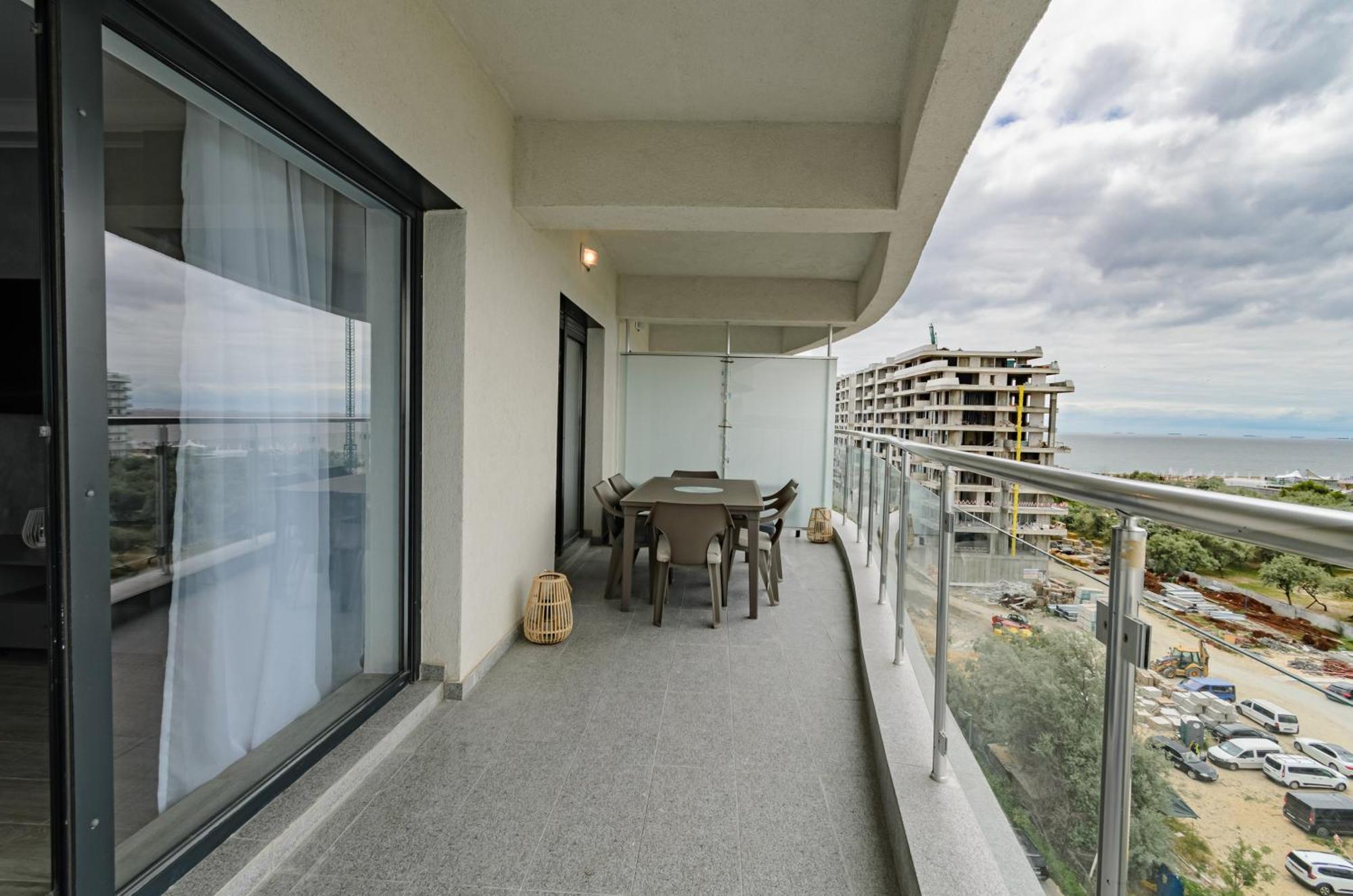 Black Sea Booking - Helsinki Mamaia Buitenkant foto